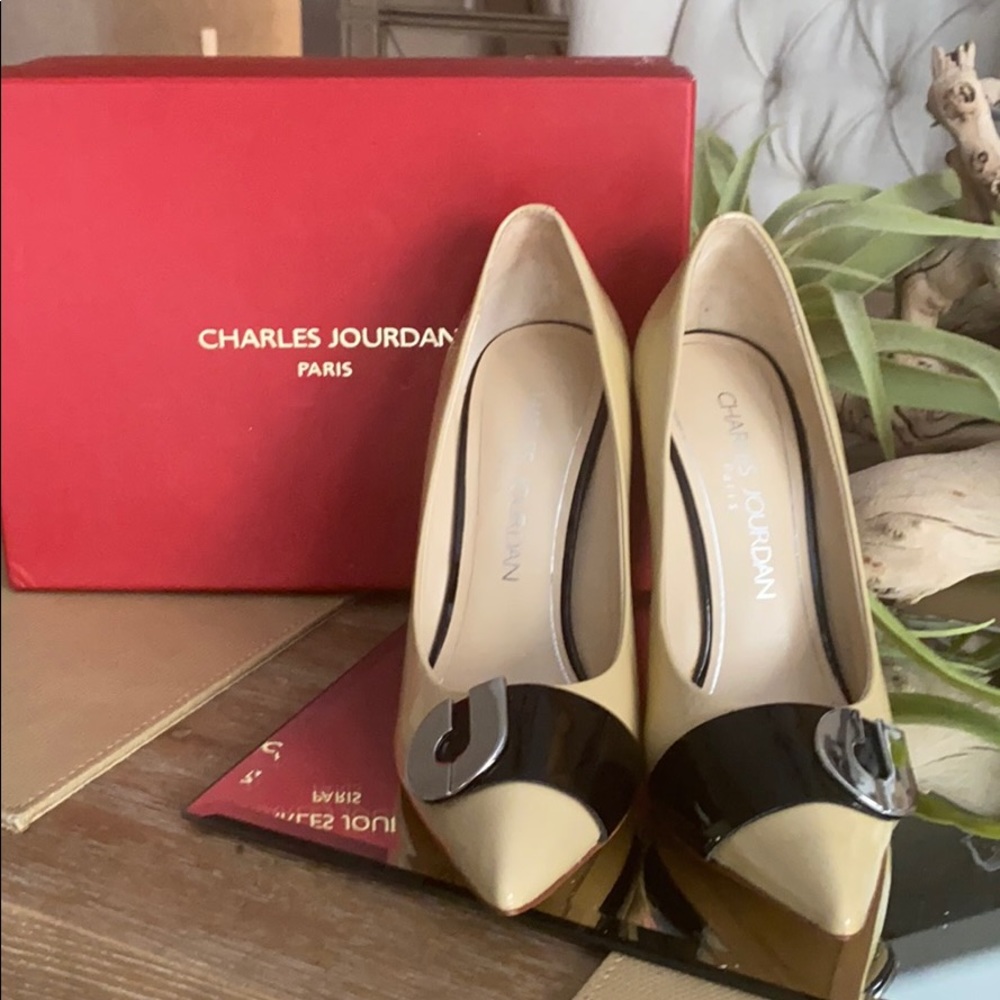Charles Jourdan pumps